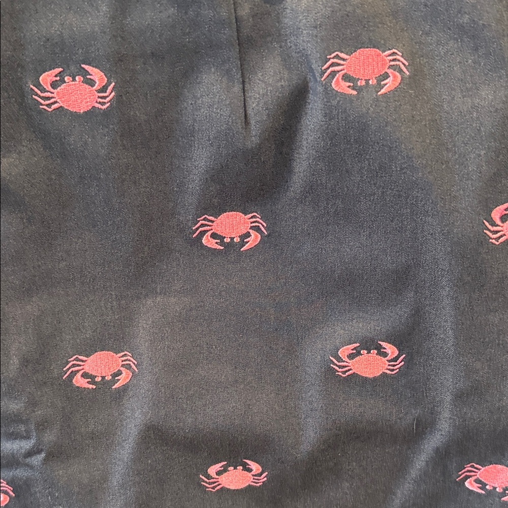 Lilly Pulitzer Navy Skirt with Pink Crab Design - Picture 2 of 4